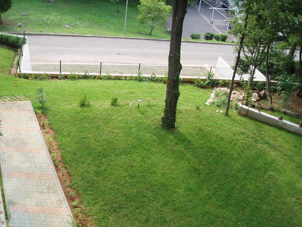 Apartments Viktorija Omisalj Ngoại thất bức ảnh