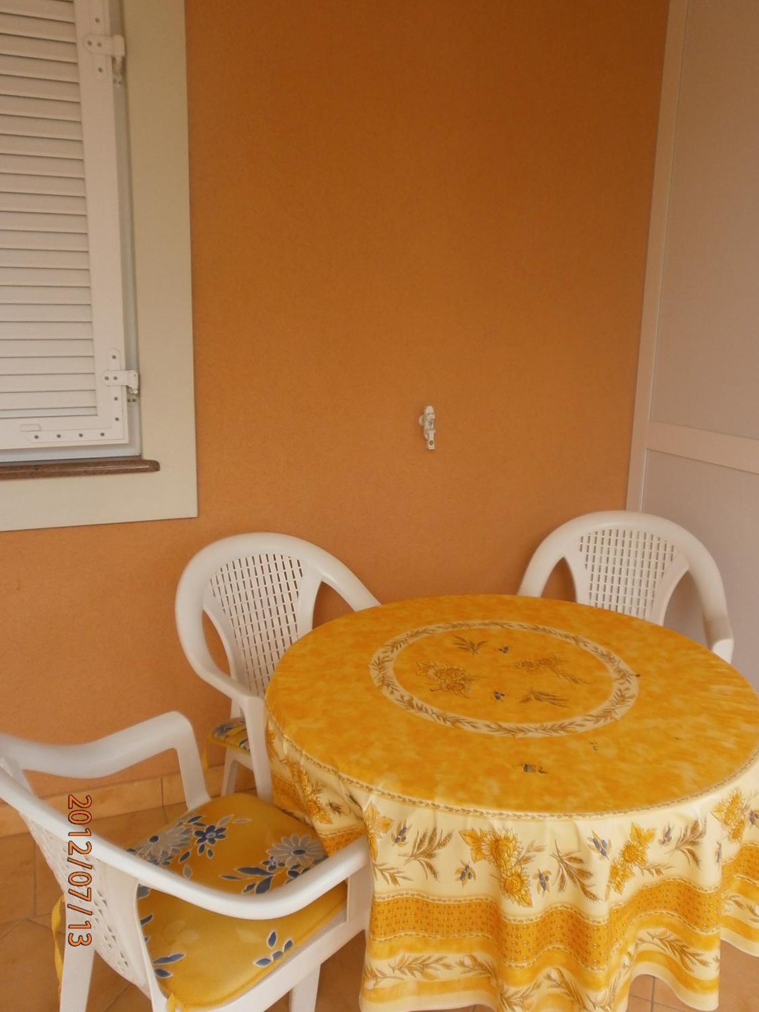 Apartments Viktorija Omisalj Ngoại thất bức ảnh